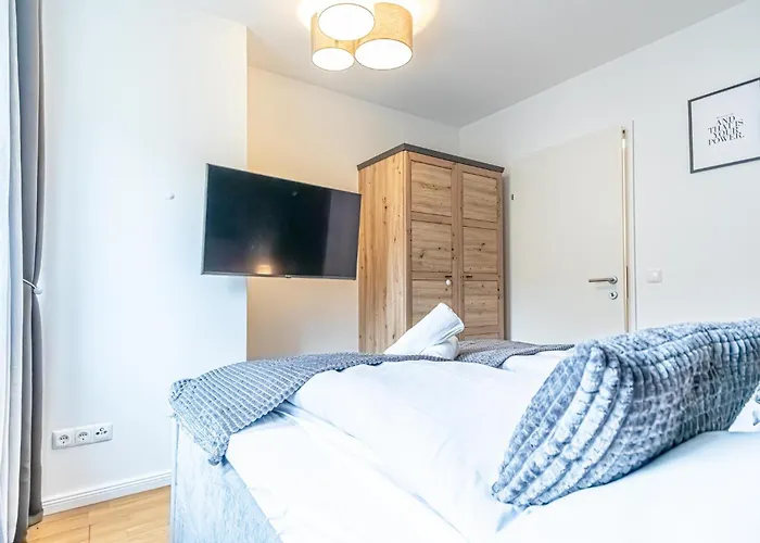 Modern 1br & 1lr With Balcony 9-min To Center Apartman