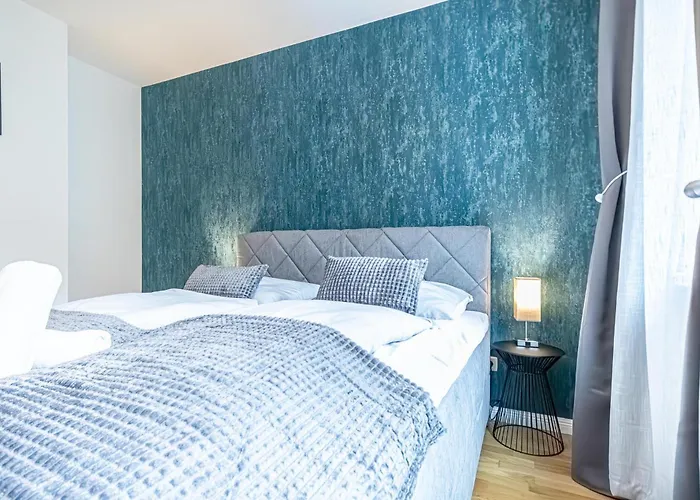 Modern 1br & 1lr With Balcony 9-min To Center Apartman *